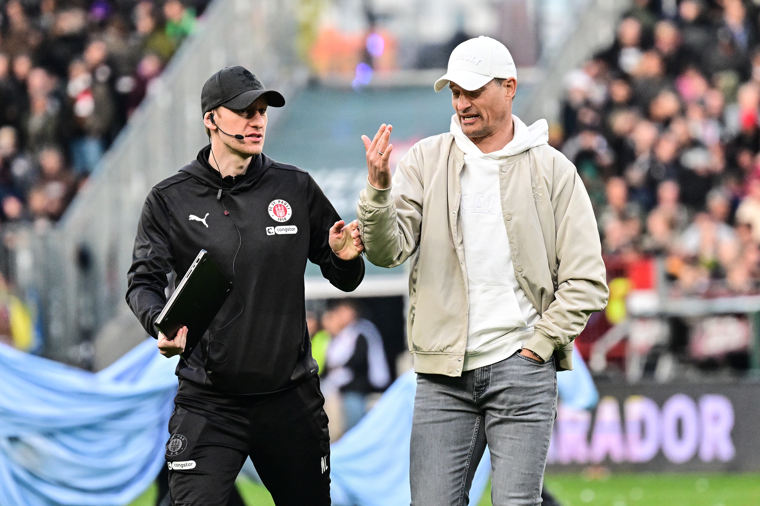 St. Pauli Coach Alexander Blessin im ehrlichen Interview nach dem Spiel gegen den FC Bayern München
