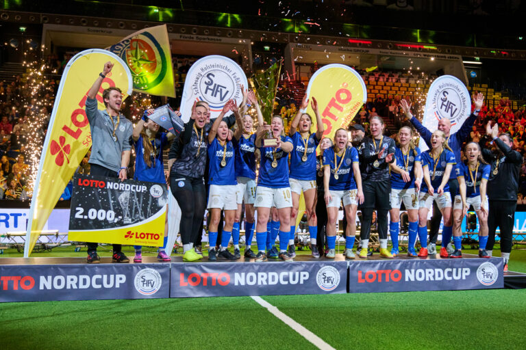 Mehr über den Artikel erfahren LOTTO Nordcup 2026: Frauenfußball feiert starkes Comeback – NordKick-Video in Kürze
