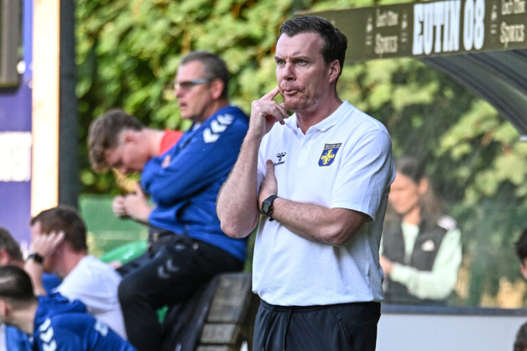 Mehr über den Artikel erfahren „Alles läuft auf ein Endspiel hinaus“ – Eutin 08 kämpft ums Überleben in der Oberliga