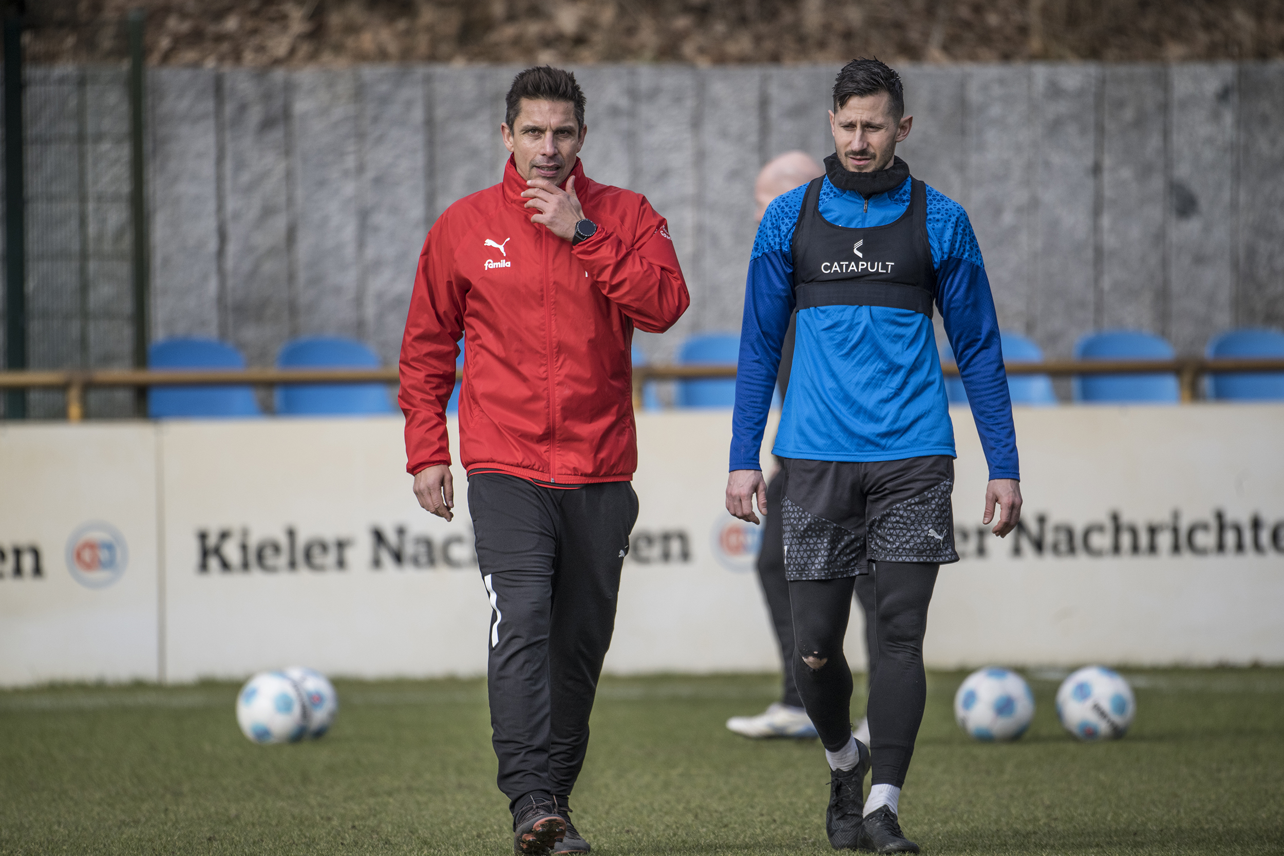 Trainer Marcel Rapp mit Stürmer Steven Skrzybski