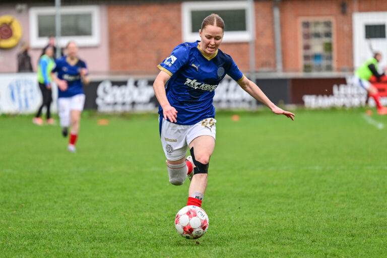 Mehr über den Artikel erfahren 4:0 – Köln eine Nummer zu groß: Holstein Women-Trainer Fischer glaubt dennoch an die kleine Chance