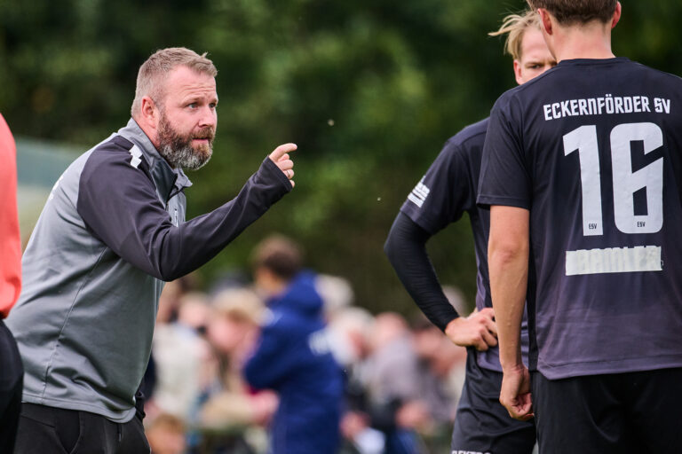 Mehr über den Artikel erfahren Zwischen Aufbruch und Abschied: Interview mit ESV-Coach Maik Haberlag