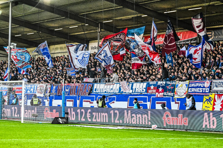 Mehr über den Artikel erfahren Holstein Kiel erhält Zweitliga-Lizenz – nur Stadion bleibt Thema