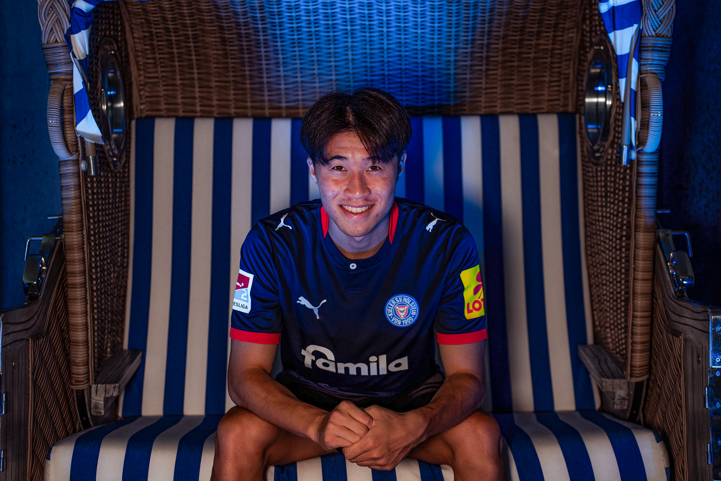 Du betrachtest gerade Holstein Kiel leiht Taisei Abe aus – Kaufoption für japanischen Mittelfeldspieler