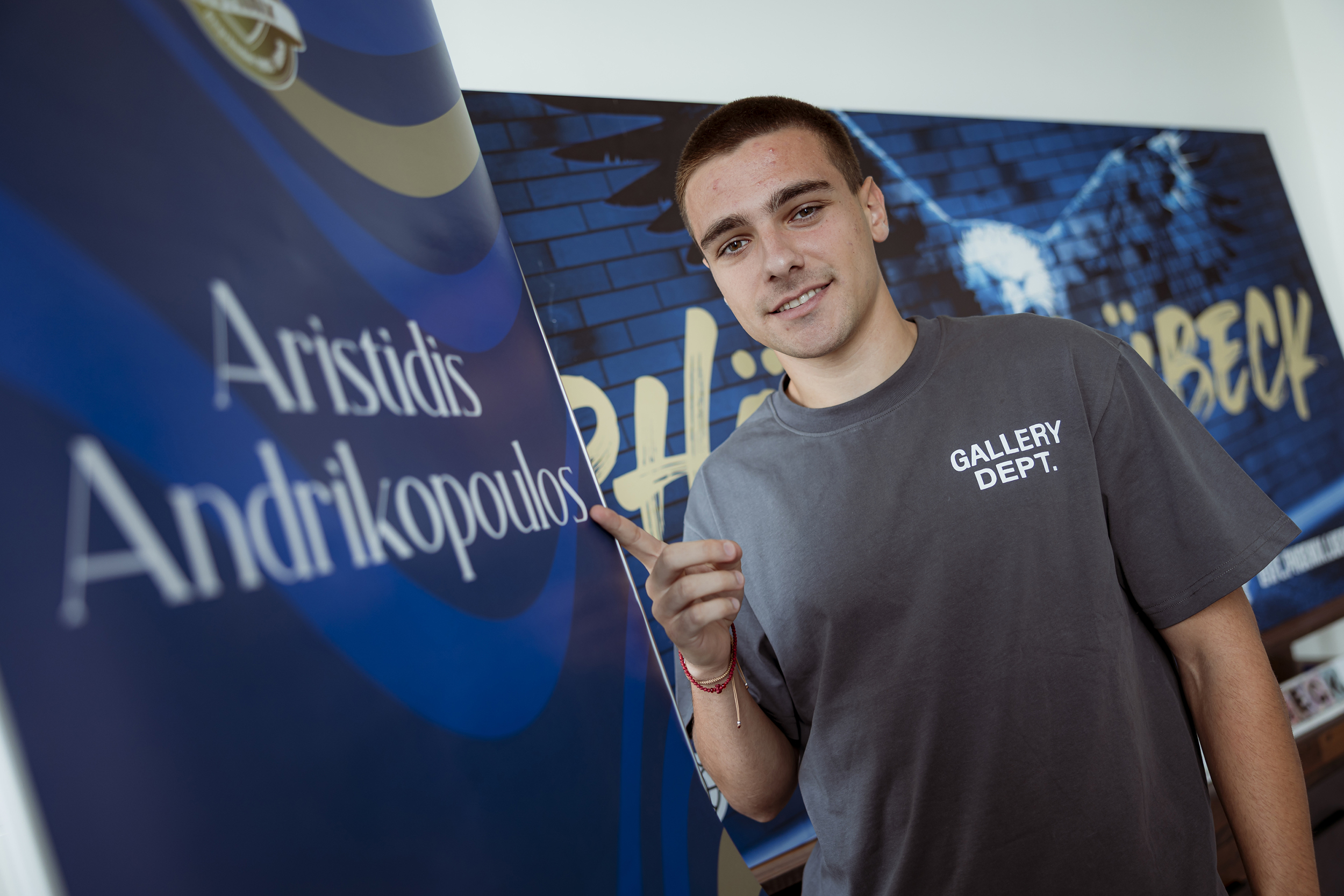 Read more about the article 1. FC Phönix Lübeck holt U19-Nationalspieler von AEK Athen