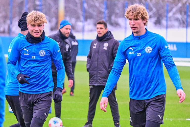 Mehr über den Artikel erfahren Neue Ausrichtung, mehr Minuten – Niklas Niehoff profitiert vom Systemwechsel