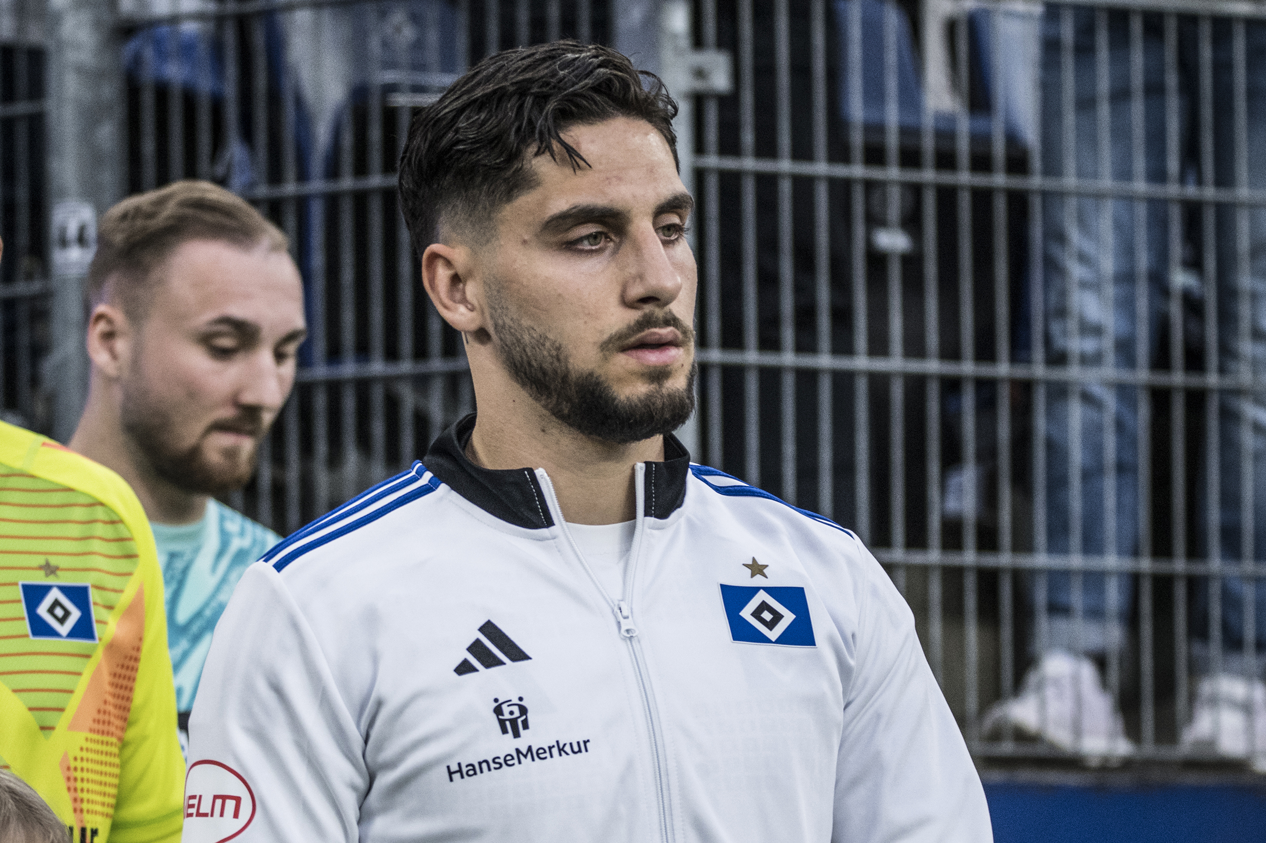 Mehr über den Artikel erfahren Reis-Comeback zum HSV? Warum eine Rückkehr plötzlich wieder denkbar erscheint