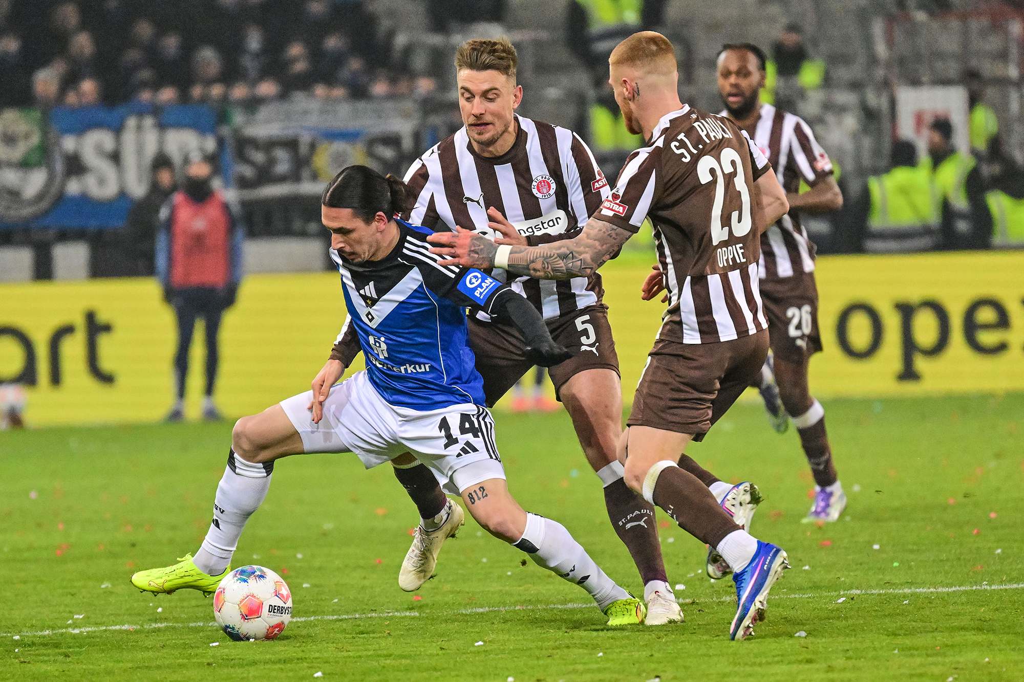 Mehr über den Artikel erfahren Viele Zweikämpfe, wenig Ideen – Stimmen zum torlosen Nordderby