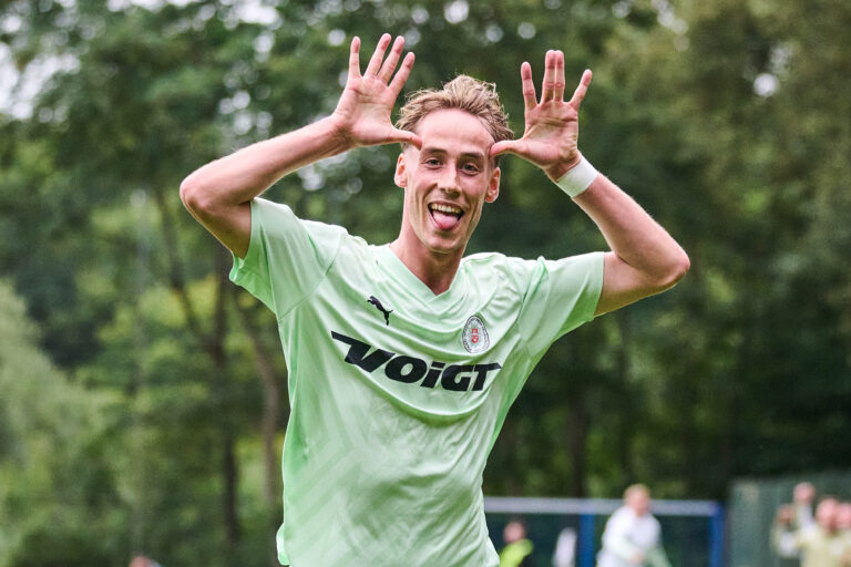 Mehr über den Artikel erfahren PSV Neumünster bindet Unterschiedsspieler: Jesper Tiedemann verlängert