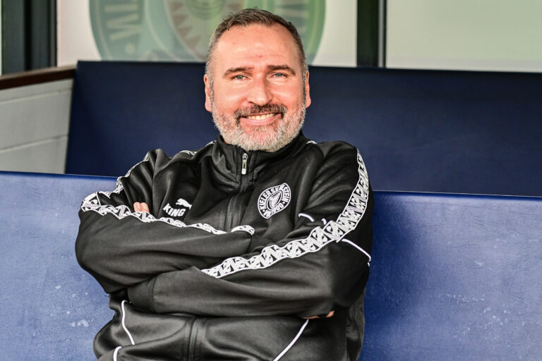 Mehr über den Artikel erfahren Tim Walter bleibt wohl bei Holstein Kiel