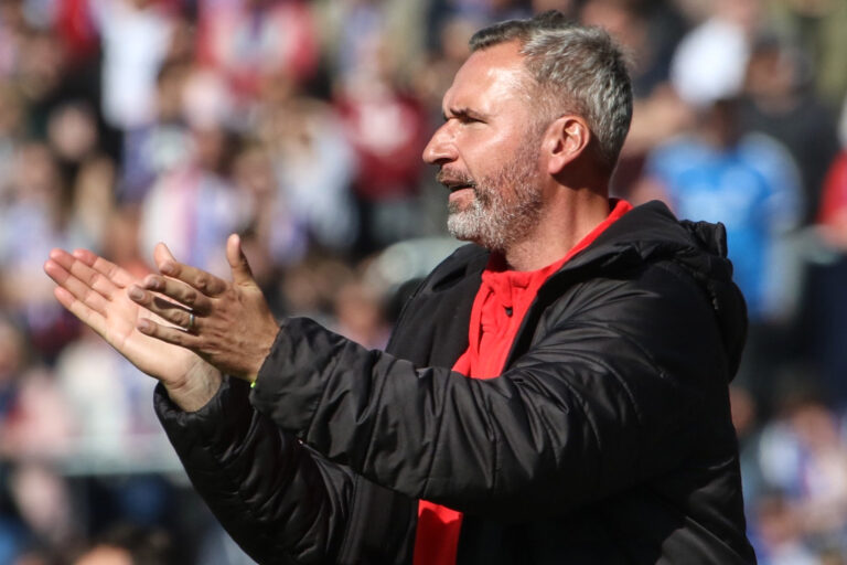 Mehr über den Artikel erfahren Er ist wieder da: Tim Walter übernimmt erneut Holstein Kiel