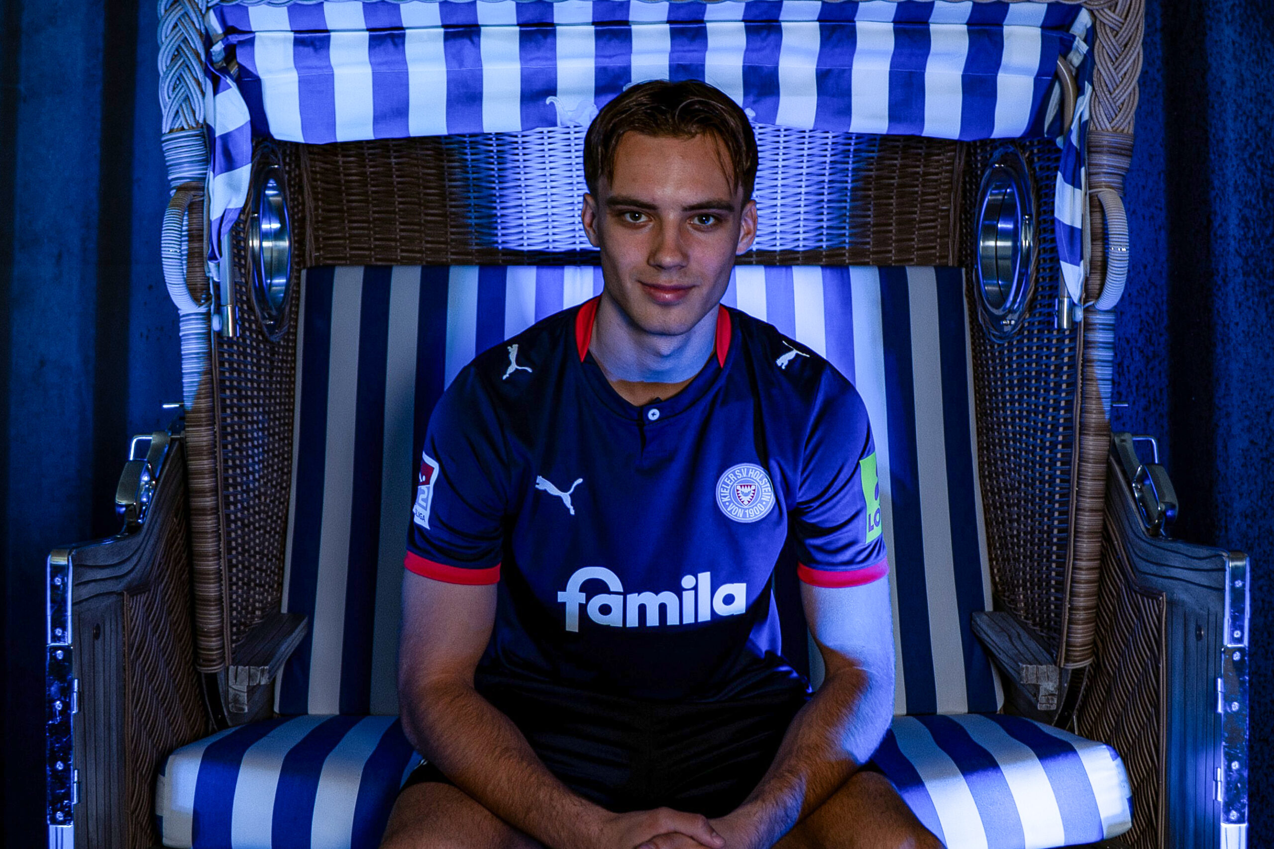 Mehr über den Artikel erfahren Holstein Kiel verpflichtet Sturmtalent Toralf Hense