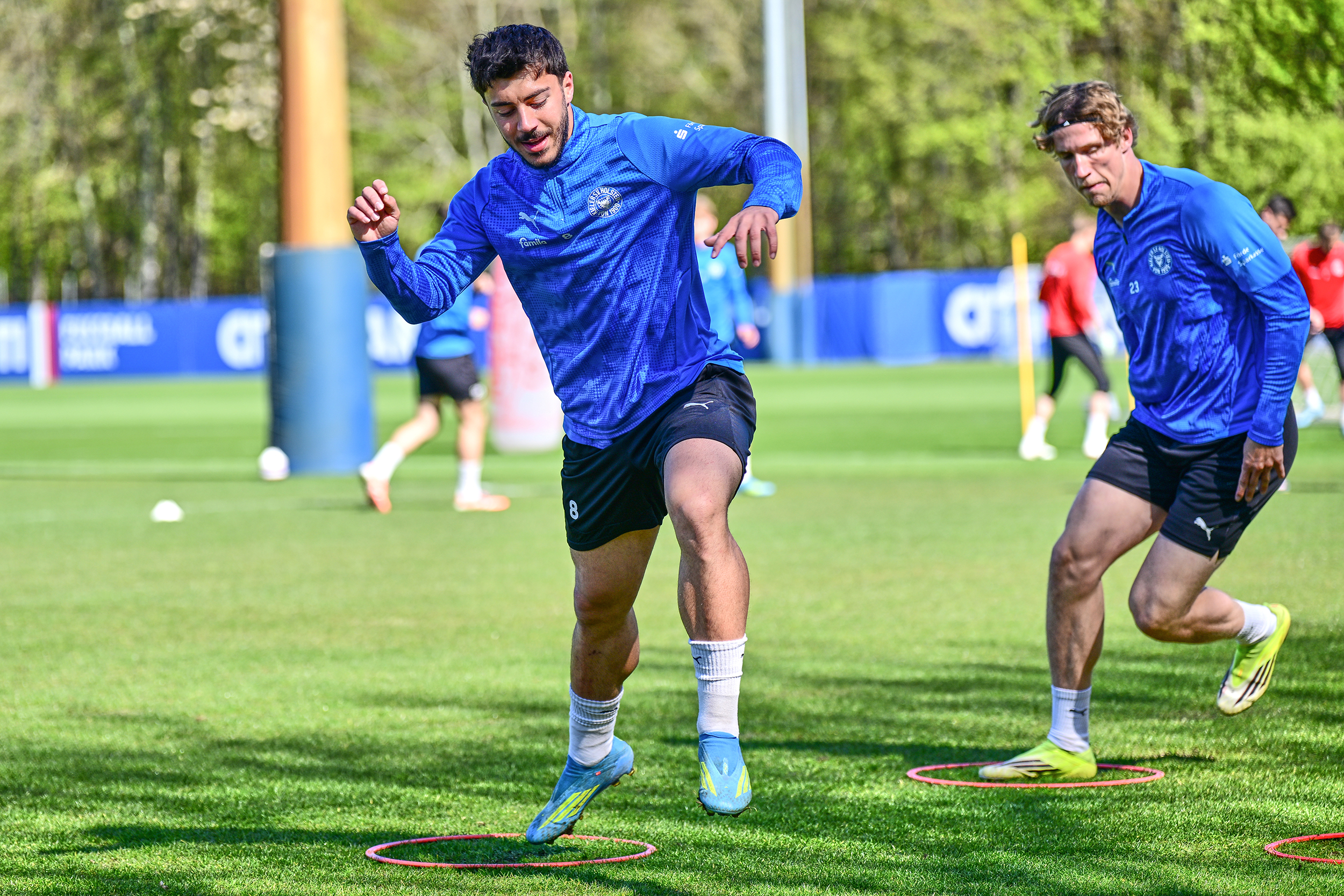 Du betrachtest gerade Rolle rückwärts bei Holstein Kiel: Tohumcu doch gesperrt