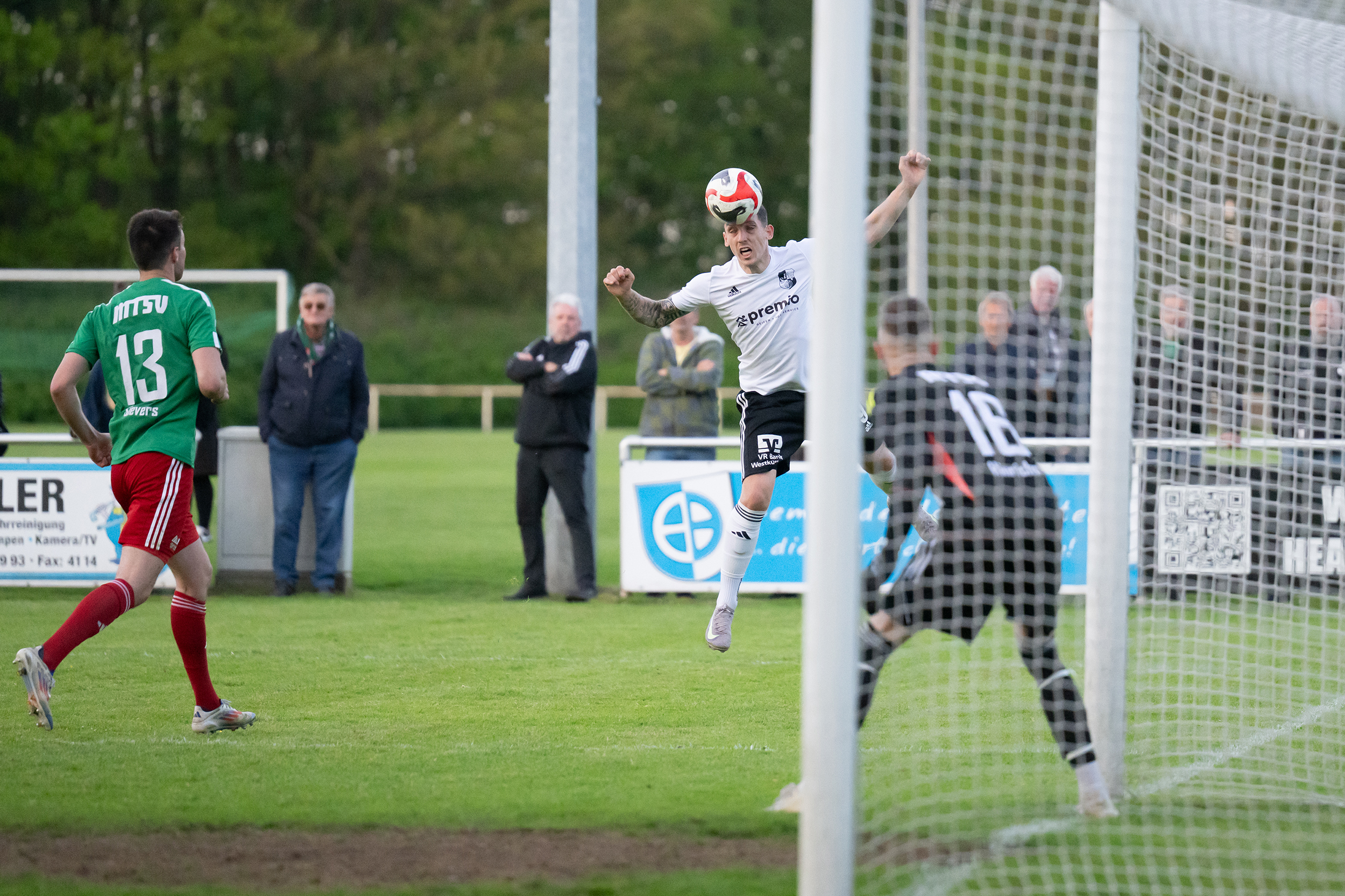 Read more about the article Gerechte Punkteilung zwischen MTSV Hohenwestedt und Heider SV