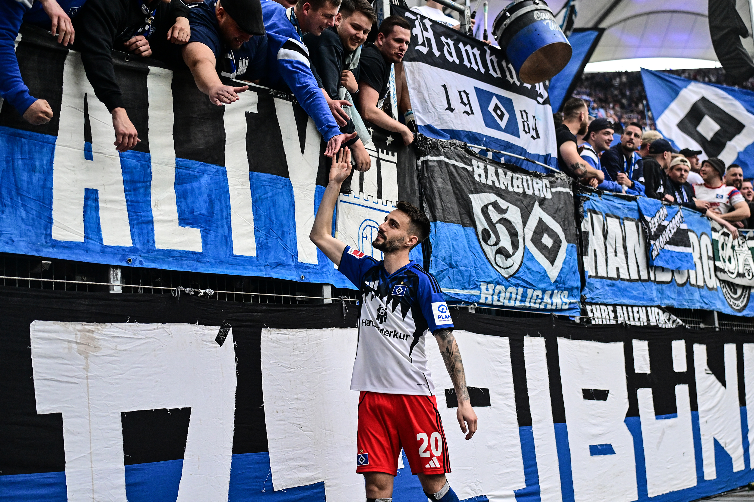 Du betrachtest gerade Hängepartie um Fabio Vieira: HSV und Arsenal noch weit auseinander