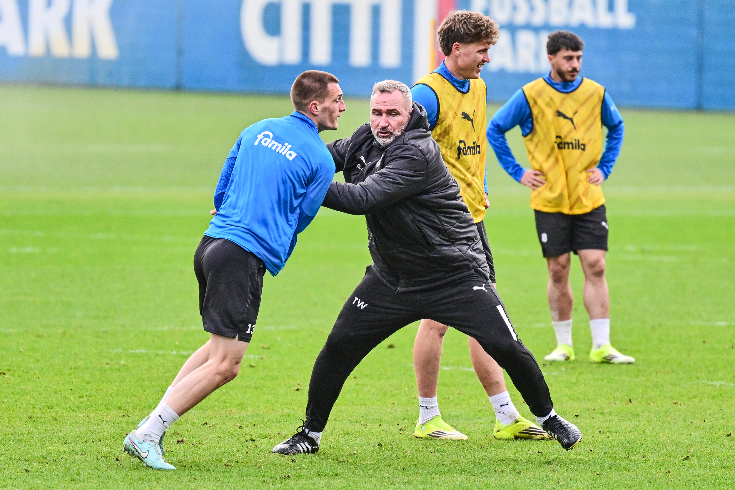 Trainer Tim Walter gegen Ivan Nekic