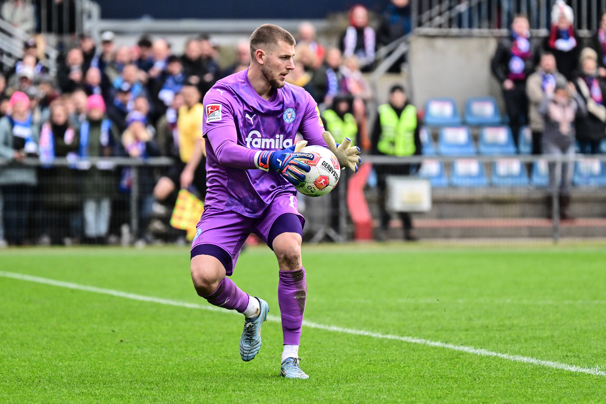 Mehr über den Artikel erfahren Wen interessiert schon „verdient“? – Kiel dreht das Momentum auf seine Seite