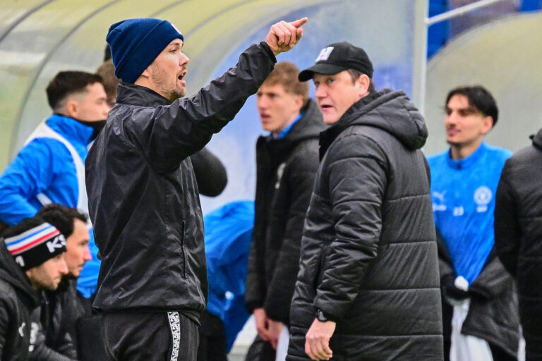 Mehr über den Artikel erfahren Holstein Kiel trennt sich von U23-Coach Willi Weiße