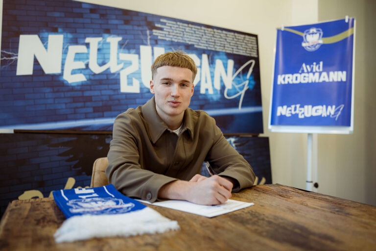 Mehr über den Artikel erfahren Phönix schlägt am Deadline Day zu: Abwehr-Talent Avid Krogmann kommt von Werder